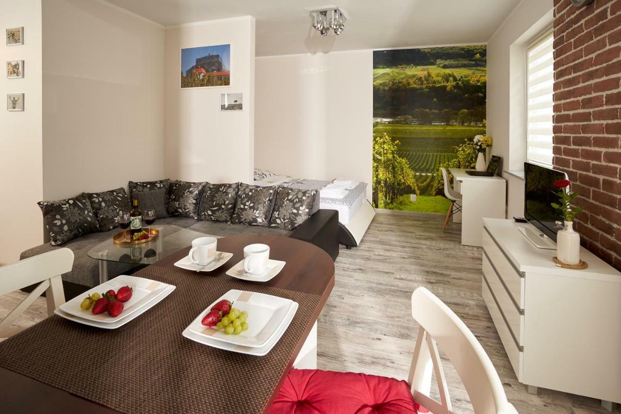 Apartament Winnica Зелёна-Гура Экстерьер фото